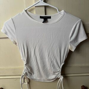 Cropped white t-shirt